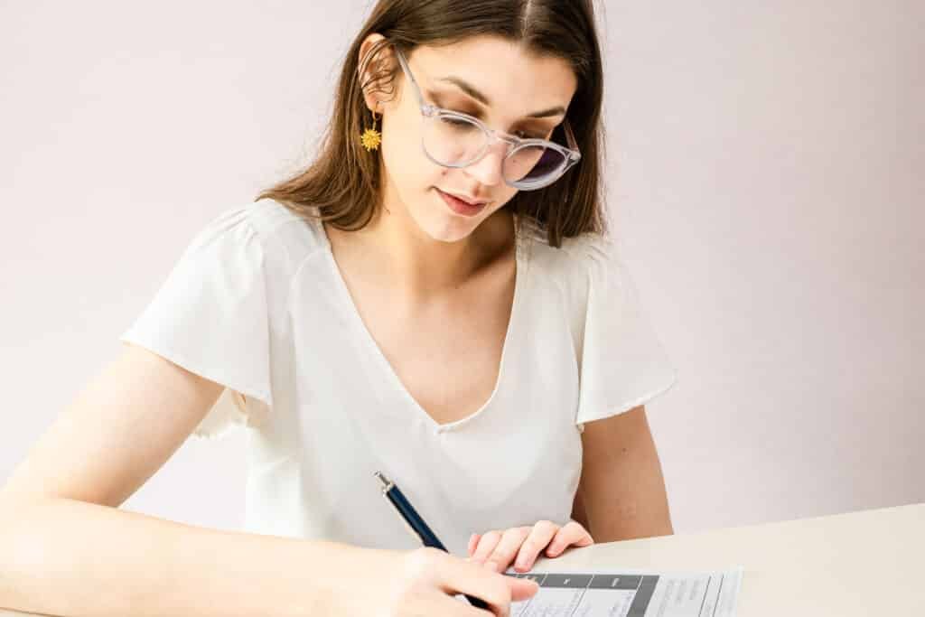 Laura - Psychologue clinicienne & praticienne en nutrition givry,peronnes,tubize